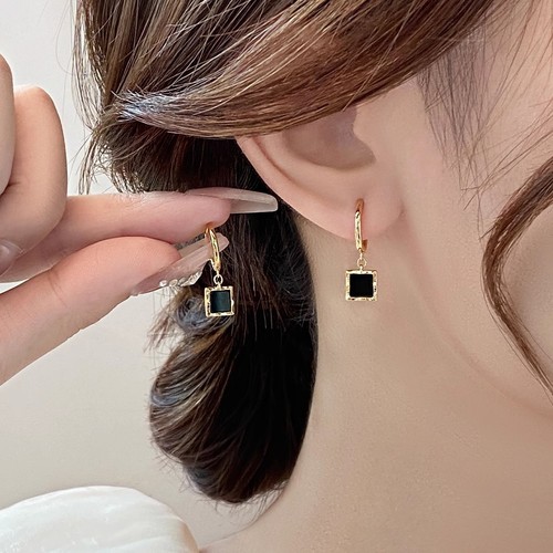 Cute little black square - cute,