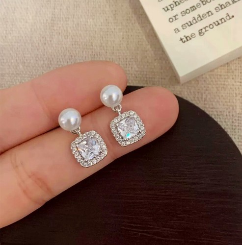 Crystal square pearl - pearl, stud