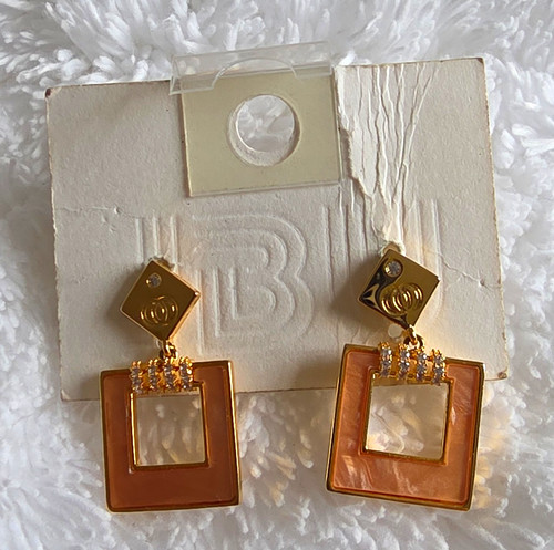 Gold plated square - u&l,
